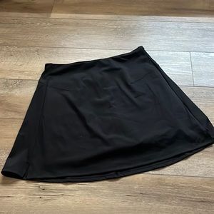 Black Old Navy Active Powersoft Skort | Extra High-Rise Go-Dry in size medium